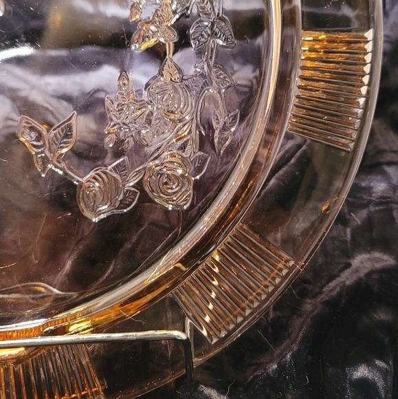 0187. Vintage ~ Federal Glass Co.~ Footed 11.5" Cake 🎂 Plate ~ Cabbage Rose 🌹 - Picture 13 of 16